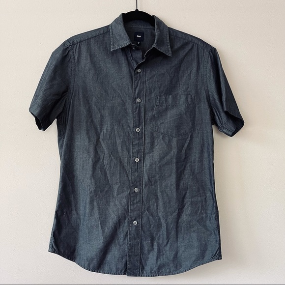 GAP Other - Men’s Cotton Button Front Shirt in Denim Sheen S
